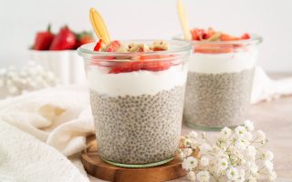 Aardbei pistache chiapudding